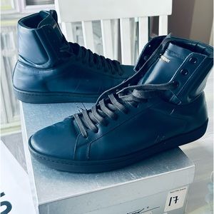Navy blue excellent condition